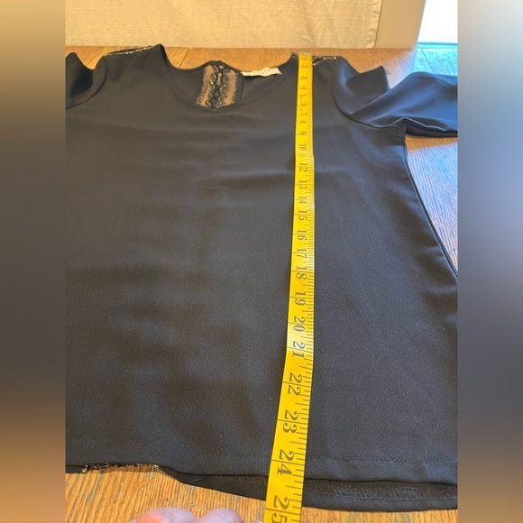 AXARA Paris black blouse  V-Neck Women's size M New - Picture 5 of 9